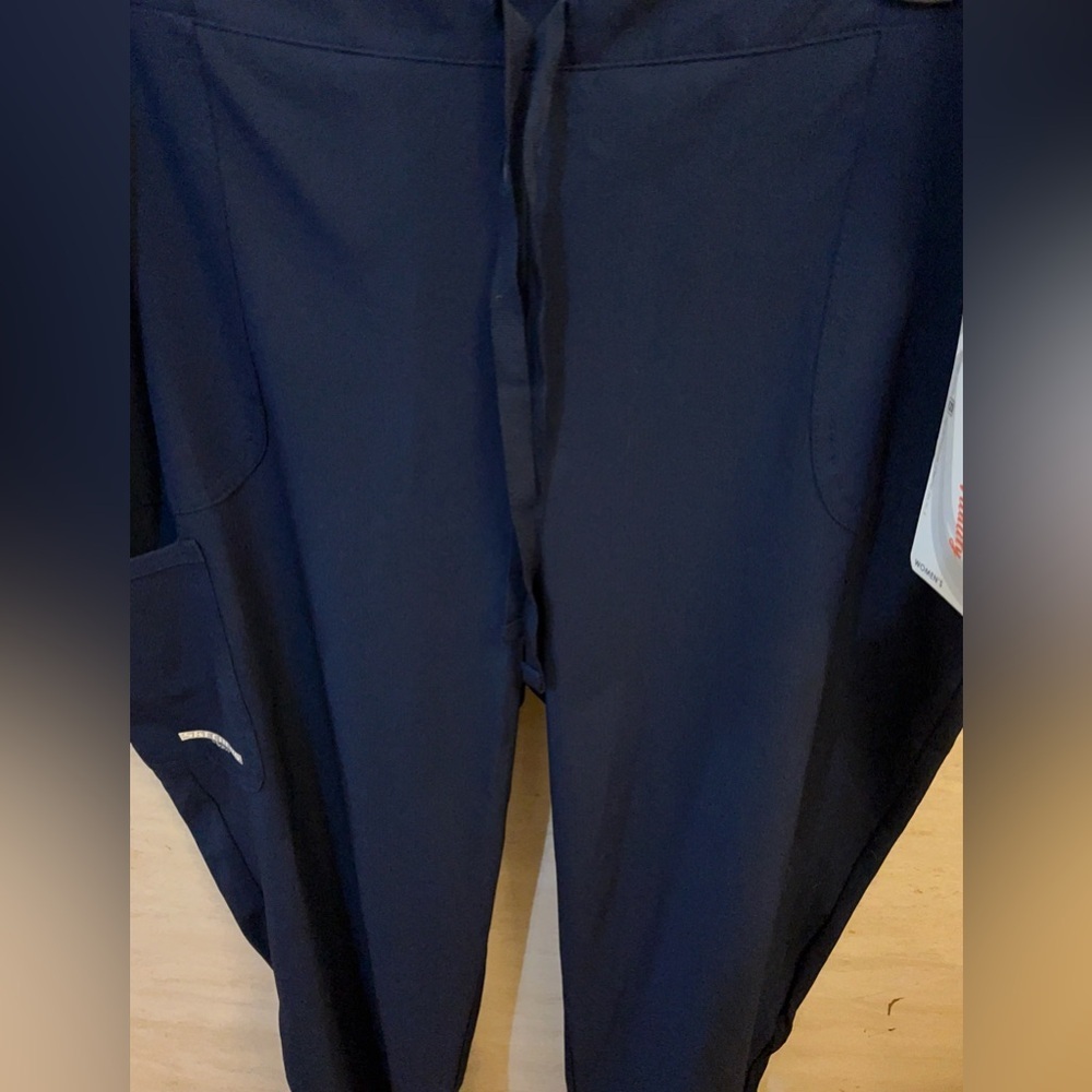 NWT- Skechers by Barco Vitality Charge Scrub Pants in navy blue. - Picture 4 of 15
